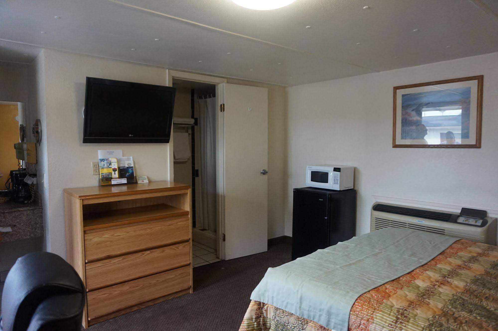 Executive Inn Pearsall Экстерьер фото